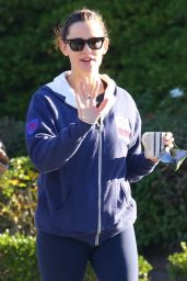 Jennifer Garner - Out in Santa Monica 11/15/2021