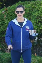 Jennifer Garner - Out in Santa Monica 11/15/2021