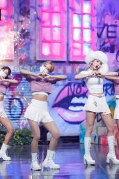 Jeon Somi - Performing New Single "XOXO" at Mnet