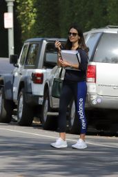 Jordana Brewster - Out in Los Angeles 11/07/2021