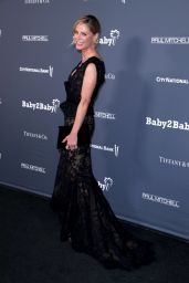 Julie Bowen – Baby2Baby 10-Year Gala in LA 13/13/2021