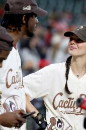 Kendall Jenner - 2021 Cactus Jack Foundation Fall Classic Softball Game in Houston