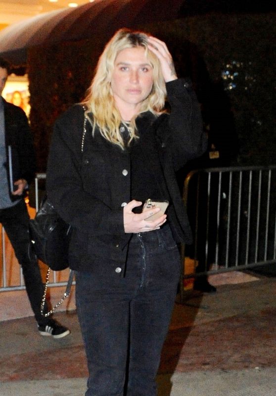 Kesha - "Licorice Pizza" Screening at The Fox Theatre in Westwood 11/20/2021