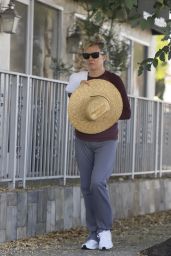 Kim Basinger - Out in Los Angeles 11/27/2021