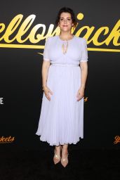Melanie Lynskey – “Yellowjackets” Premiere in Hollywood