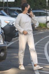 Mila Kunis - Out in Santa Monica 11/09/2021