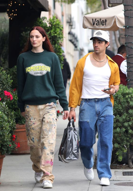 Sophie Turner and Joe Jonas - Shopping at Sandro Clothing Store in Beverly Hills 11/01/2021