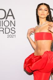 Zendaya – 2021 CFDA Fashion Awards in NYC