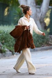 Alessandra Ambrosio - Shopping at Sameday Health Store in Brentwood 12/18/2021