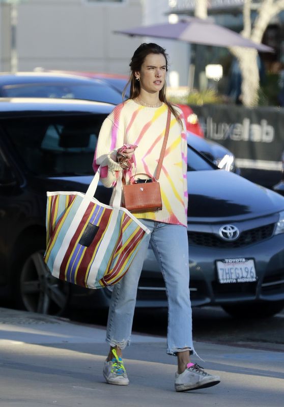Alessandra Ambrosio - Shopping on Montana Avenue in Santa Monica 12/19/2021