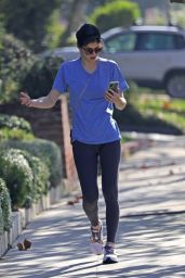 Alexandra Daddario in Casual Outfit - Los Angeles 12/01/2021