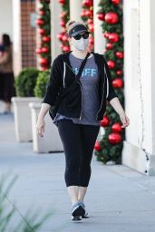 Amy Adams - Christmas Shopping in Beverly Hills 12/05/2021