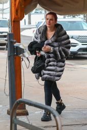 Bella Thorne - Arrives at Aspen Airport 12/15/2021