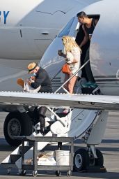 Britney Spears - Arrives Back in California 12/07/2021
