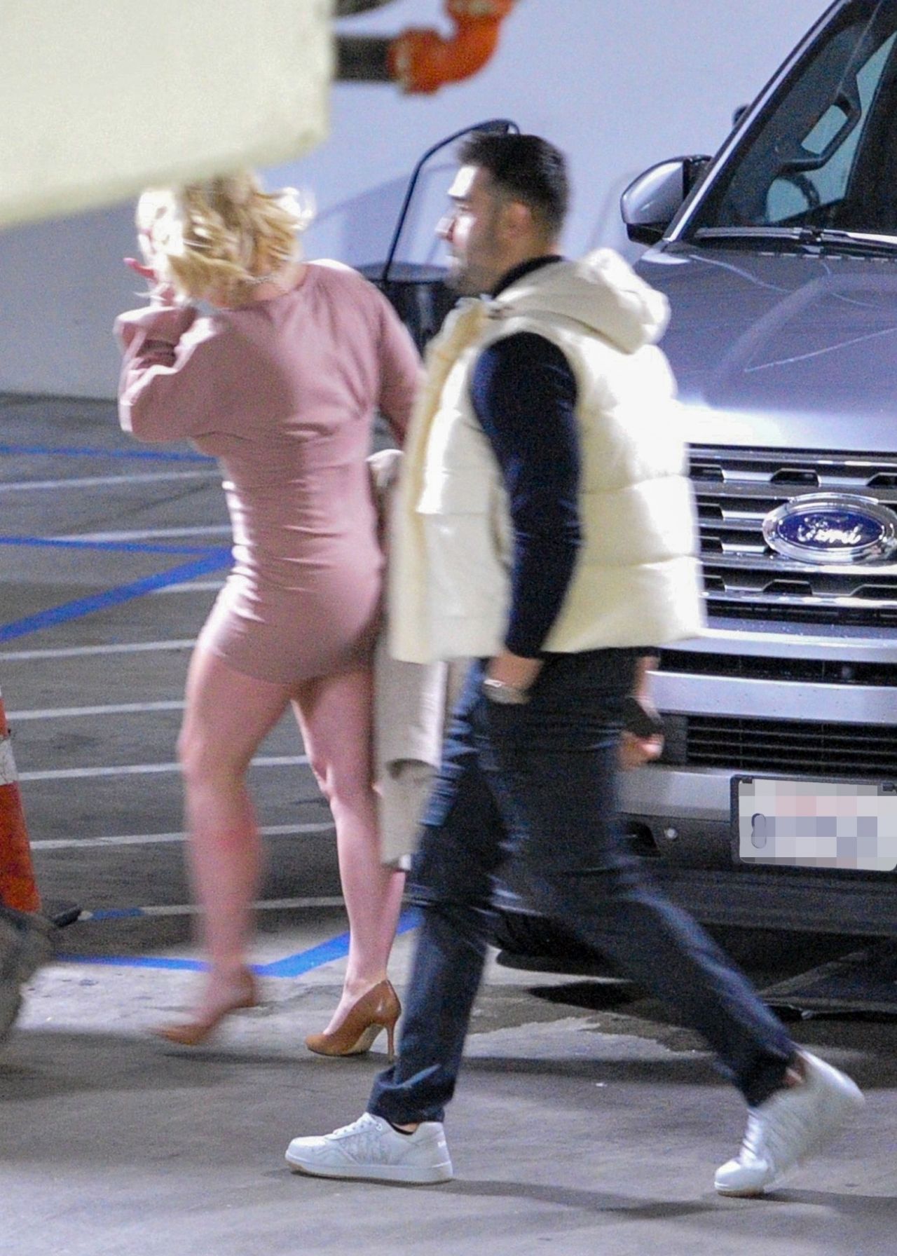 https://celebmafia.com/wp-content/uploads/2021/12/britney-spears-in-a-mini-dress-and-heels-at-catch-la-in-hollywood-12-27-2021-1.jpg