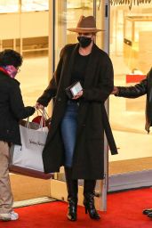 Charlize Theron - Christmas Shopping at Neiman Marcus in Beverly Hills 12/15/2021
