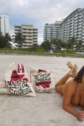 Claudia Romani - Photoshoot for Formula Sea Swim in Miami 12/22/2021