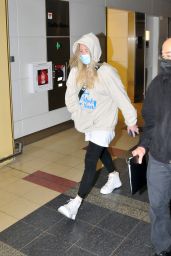 Ellie Goulding in Travel Outfit - Arriving to Washington DC 12/05/2021