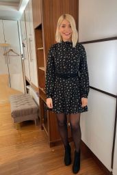 Holly Willoughby 12/10/2021