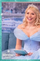 Holly Willoughby 12/10/2021