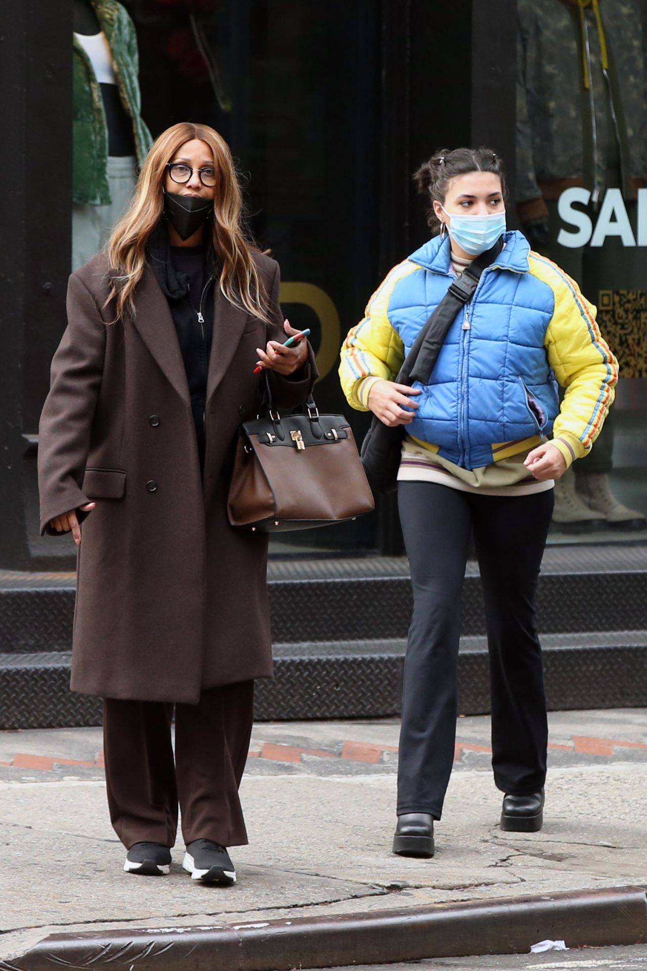 Iman and Alexandria Zahra Jones - Shopping in Soho in New York 12