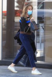 Jaclyn Smith - Christmas Shopping on Rodeo Drive in Beverly Hills 12/21/2021