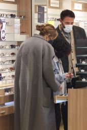 Jennifer Lopez and Ben Affleck - Shopping in WestWood 12/11/2021