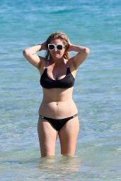 Josie Goldberg in a Black Bikini - Miami Beach 12/27/2021