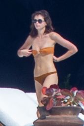 Kaia Gerber in an Orange Bikini - Los Cabos 12/24/2021