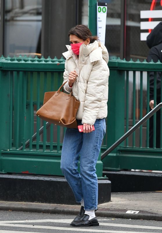 Katie Holmes - Out in New York 11/30/2021