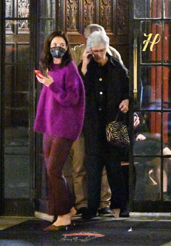 Katie Holmes - Out in New York City 12/16/2021