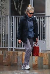 Kim Basinger - Out in Los Angeles 12/23/2021