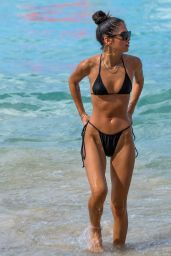 Kim Turnbull in a Bikini on the Beach in Western Barbados 12/20/2021