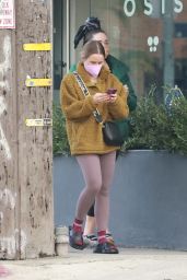 Kristen Bell - Leaving a Yoga Studio in Los Feliz 12/28/2021