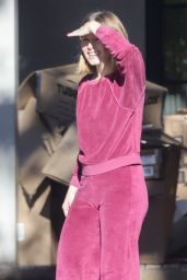Kristen Bell - Outside Her House in Los Feliz 12/26/2021