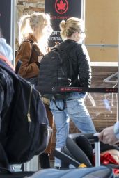 Kristen Stewart and Dylan Meyer - Airport in Vancouver 12/21/2021