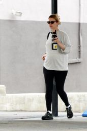 Mia Goth in Workout Outfit - Los Angeles 12/10/2021