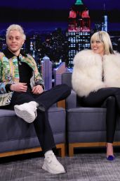 Miley Cyrus - The Tonight Show Starring Jimmy Fallon 12/09/2021