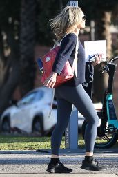 Molly Sims - Out in Santa Monica 12/17/2021