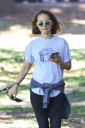 Natalie Portman - Out in Los Feliz 11/30/2021