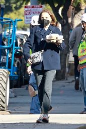 Natalie Portman - Out in Los Feliz 12/16/2021