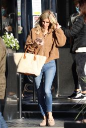 Nicky Hilton - Shopping at XIV Karats in Beverly Hills 12/28/2021