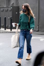 Olivia Wilde - Out in Los Angeles 12/13/2021