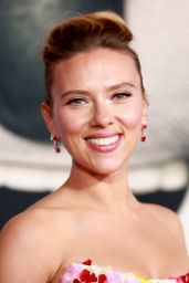 Scarlett Johansson – “Sing 2” Premiere in LA