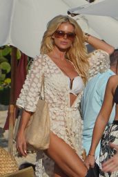 Victoria Silvstedt - Hits the Beach in St Barts 12/20/2021