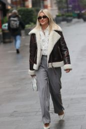 Ashley Roberts in Grey Trousers - London 01/11/2022