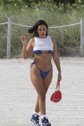 Audri Nix in a Bikini - Miami 01/10/2022