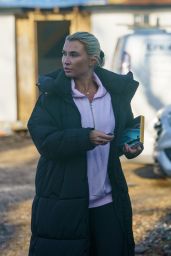 Billie Faiers at Her New Brentwood Home 01/12/2022