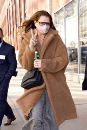 Brooke Shields - Exiting "The Drew Barrymore Show" in New York 01/26/2022