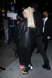 Christina Aguilera - Arrives at the Lakers Game in LA 01/09/2022